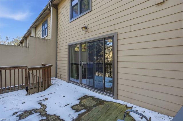 2203 Hermit Thrush LN, Virginia Beach, VA 23455