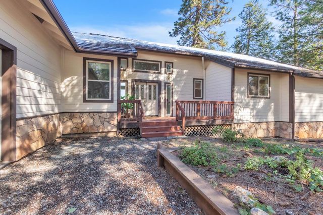 19665 Eagle Ridge Rd, Foresthill, CA 95631