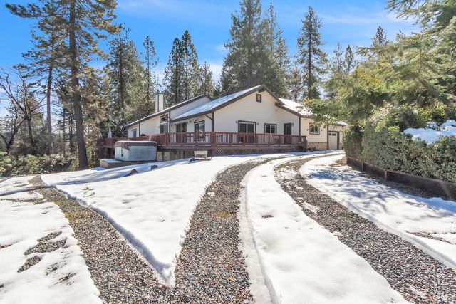 19665 Eagle Ridge Rd, Foresthill, CA 95631