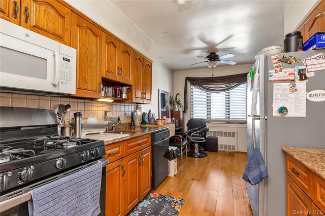 15040 16th Road, Whitestone, NY 11357