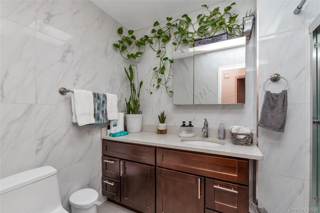 15040 16th Road, Whitestone, NY 11357