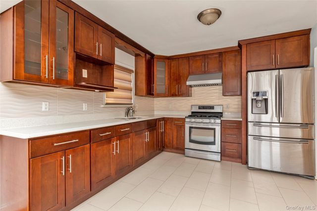 15040 16th Road, Whitestone, NY 11357