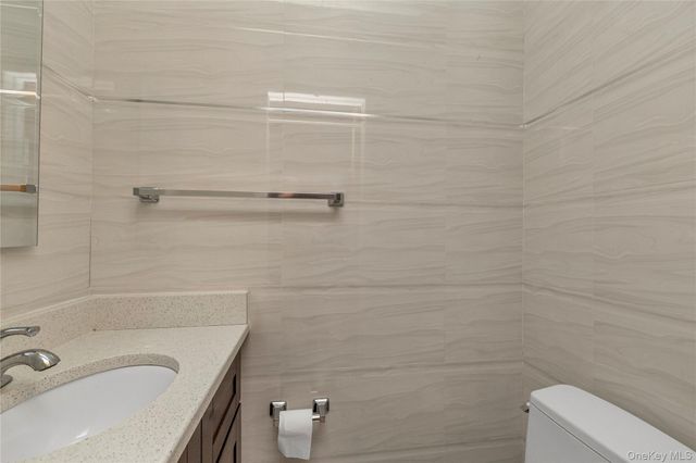 15040 16th Road, Whitestone, NY 11357