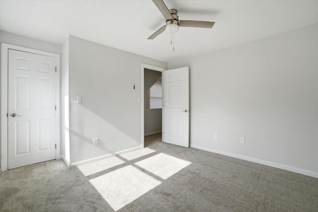 25 Blossom Lane, Merrimack, NH 03054