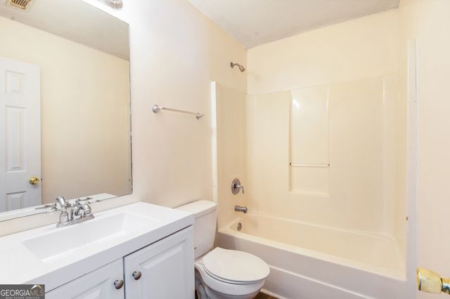 5944 Duren Meadows Drive, Lithonia, GA 30058