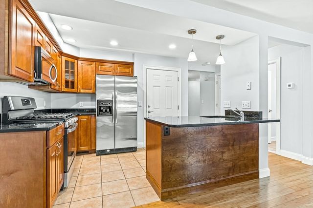 106 Green Street 106, Reading, MA 01867