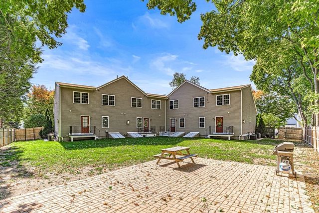 106 Green Street 106, Reading, MA 01867