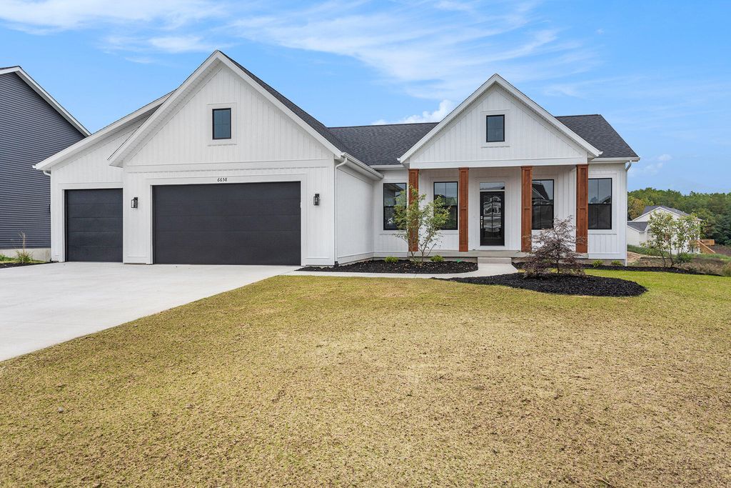 3388 Penn Station Drive, Byron Twp, MI 49315