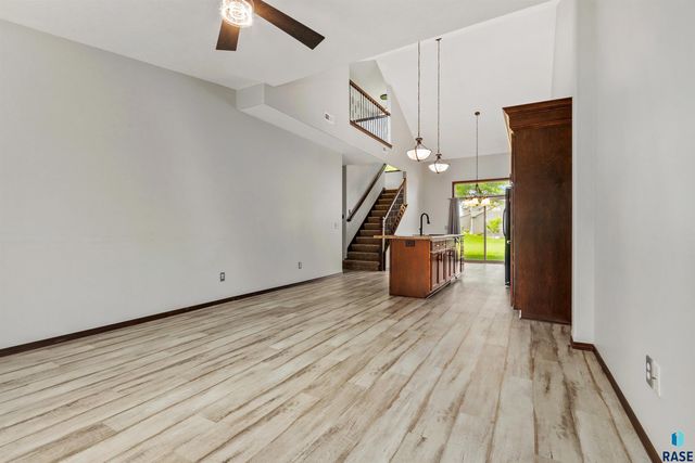 2904 E Indigo Pl, Sioux Falls, SD 57108