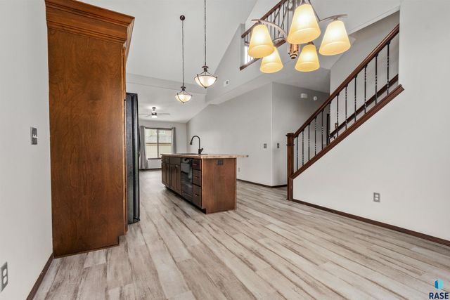 2904 E Indigo Pl, Sioux Falls, SD 57108