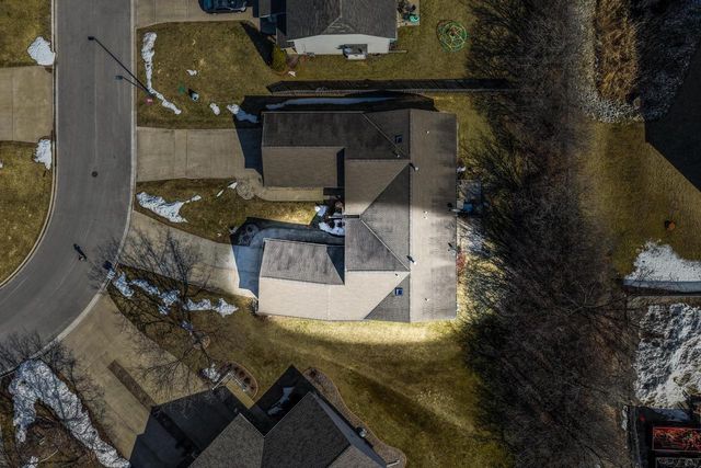 1843 BRIARWOOD COURT, De Pere, WI 54115