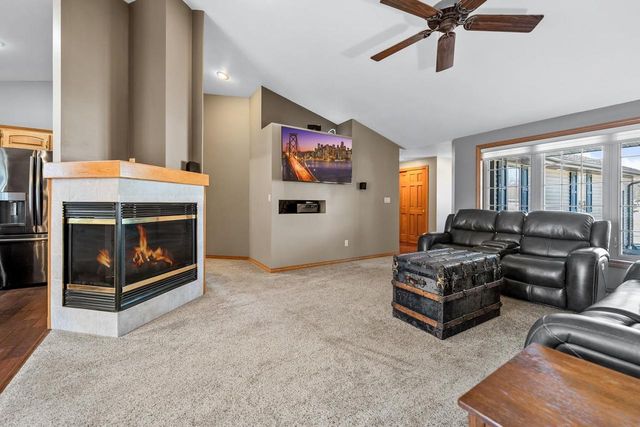 1843 BRIARWOOD COURT, De Pere, WI 54115