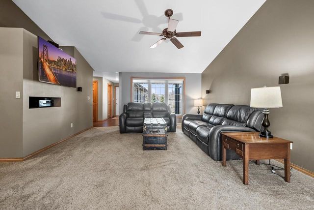 1843 BRIARWOOD COURT, De Pere, WI 54115