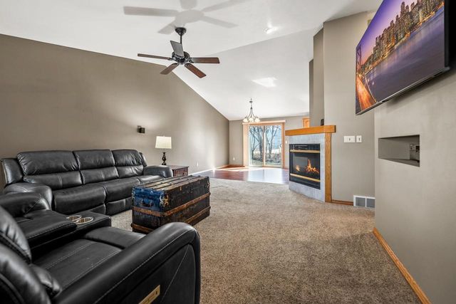 1843 BRIARWOOD COURT, De Pere, WI 54115