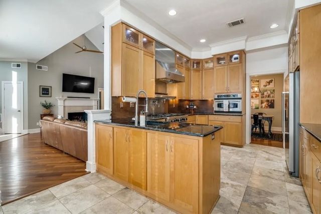 618 Knollwood Drive, Rockwall, TX 75087