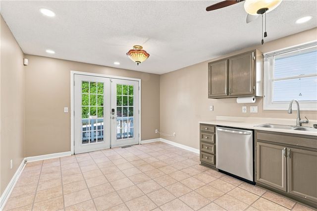 105 Branch Avenue, Cumberland, RI 02864