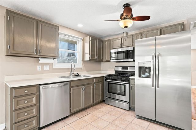 105 Branch Avenue, Cumberland, RI 02864