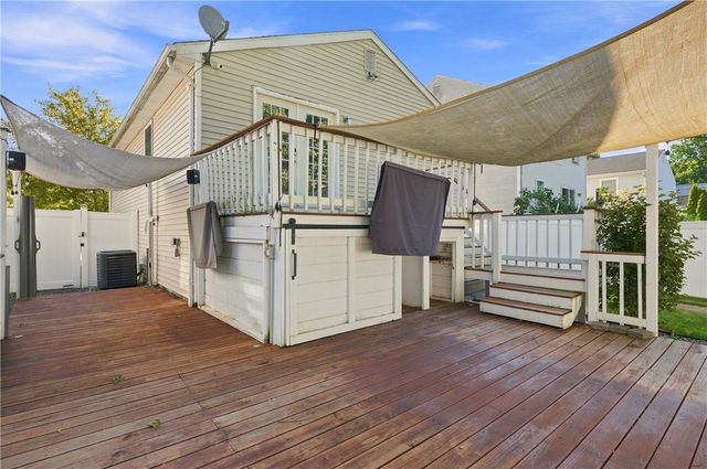 105 Branch Avenue, Cumberland, RI 02864