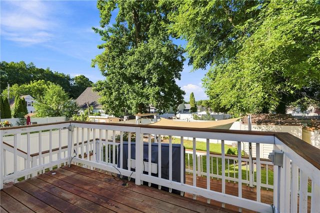 105 Branch Avenue, Cumberland, RI 02864