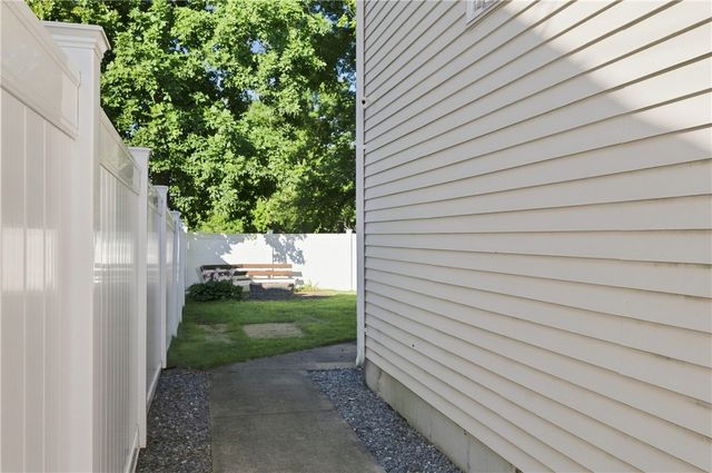 105 Branch Avenue, Cumberland, RI 02864