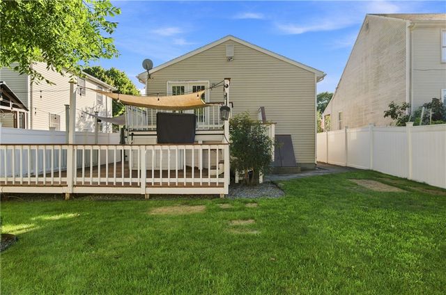 105 Branch Avenue, Cumberland, RI 02864