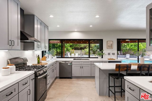 2231 Willowpark Court, Thousand Oaks, CA 91362