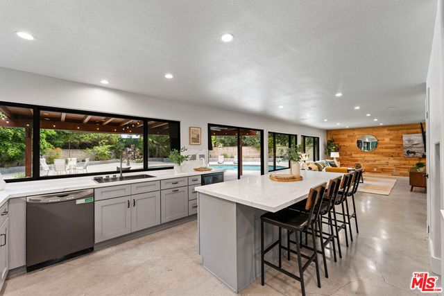 2231 Willowpark Court, Thousand Oaks, CA 91362