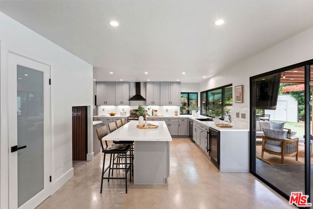 2231 Willowpark Court, Thousand Oaks, CA 91362