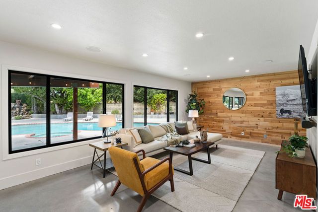 2231 Willowpark Court, Thousand Oaks, CA 91362