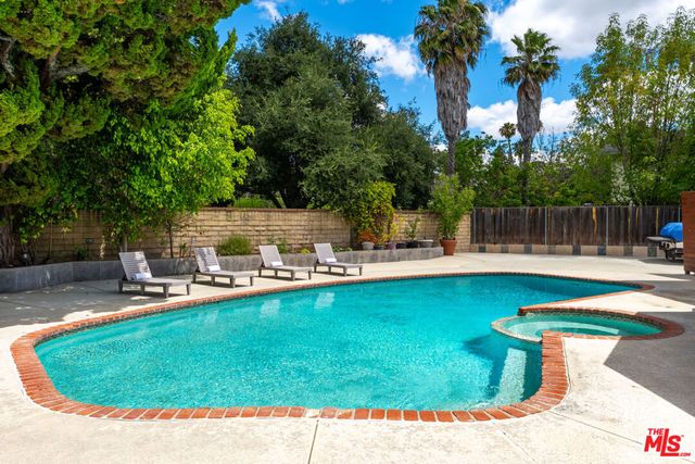 2231 Willowpark Court, Thousand Oaks, CA 91362