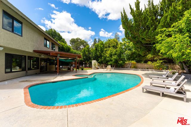 2231 Willowpark Court, Thousand Oaks, CA 91362
