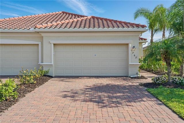 1767 Alameda DR, Naples, FL 34120