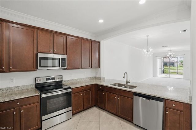 1767 Alameda DR, Naples, FL 34120