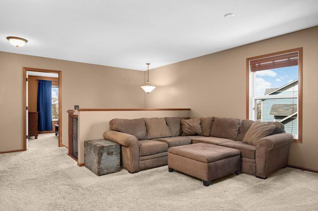 8897 67th Street Bay South, Cottage Grove, MN 55016