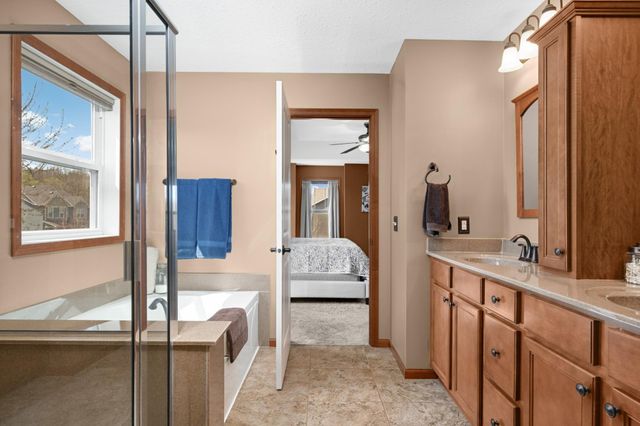 8897 67th Street Bay South, Cottage Grove, MN 55016