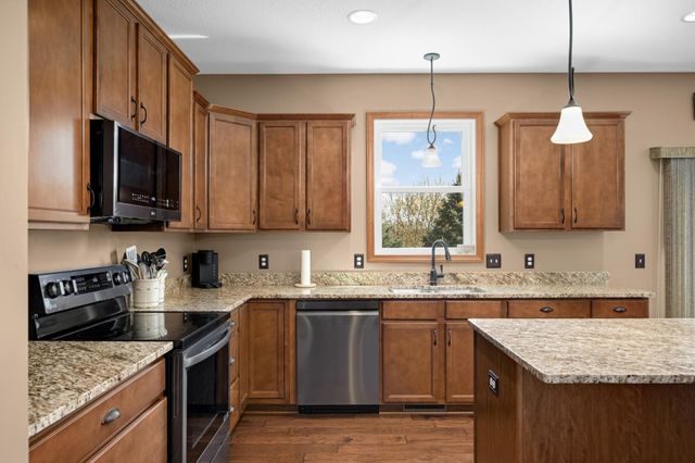 8897 67th Street Bay South, Cottage Grove, MN 55016