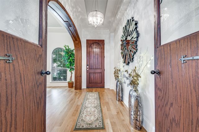 7031 Nueces Drive, Irving, TX 75039