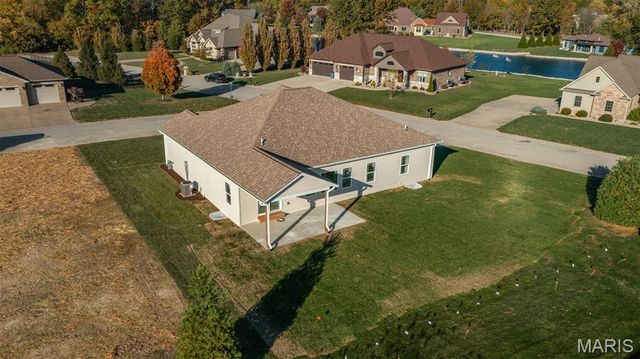 1510 Kathleen Lane, Staunton, IL 62088