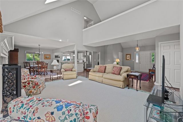 2080 Fairway Circle, Hudson, OH 44236