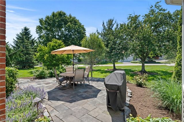 2080 Fairway Circle, Hudson, OH 44236