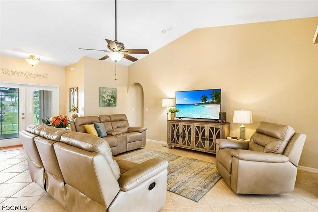 4226 SW 14th PL, Cape Coral, FL 33914