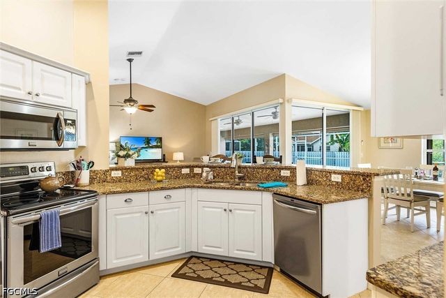 4226 SW 14th PL, Cape Coral, FL 33914
