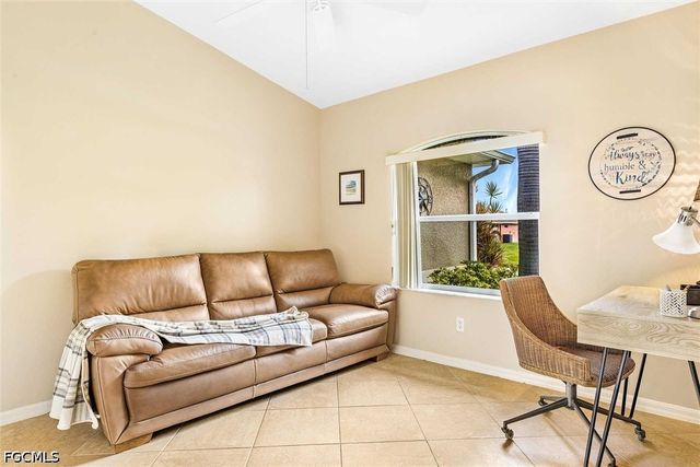 4226 SW 14th PL, Cape Coral, FL 33914