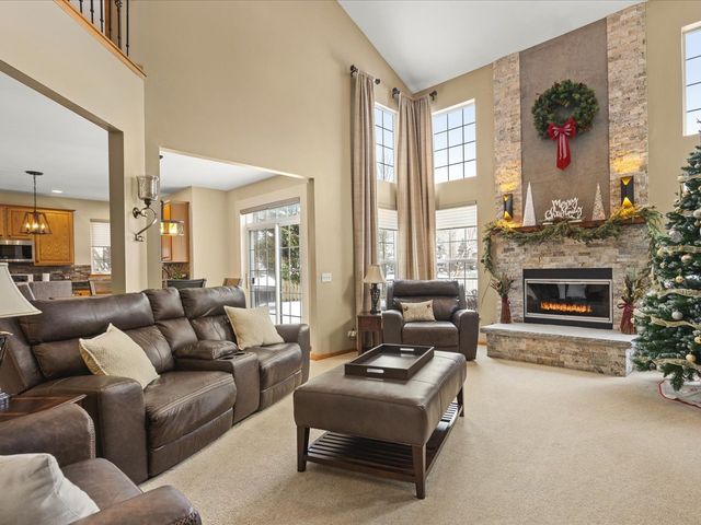 1849 Moorland Lane, Crystal Lake, IL 60014