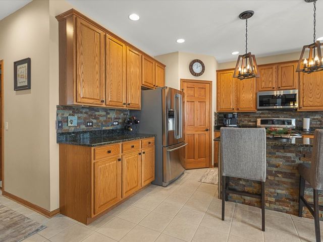 1849 Moorland Lane, Crystal Lake, IL 60014