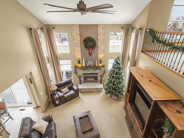 1849 Moorland Lane, Crystal Lake, IL 60014