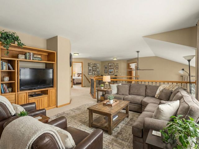 1849 Moorland Lane, Crystal Lake, IL 60014