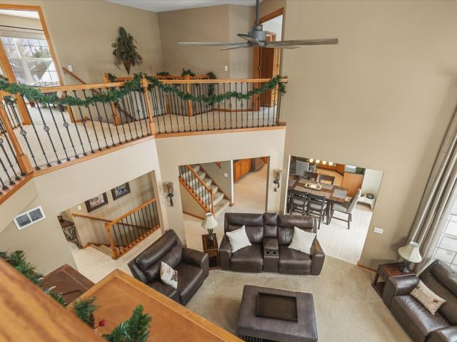 1849 Moorland Lane, Crystal Lake, IL 60014