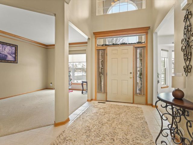 1849 Moorland Lane, Crystal Lake, IL 60014