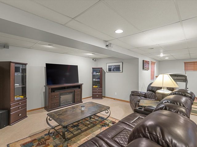 1849 Moorland Lane, Crystal Lake, IL 60014